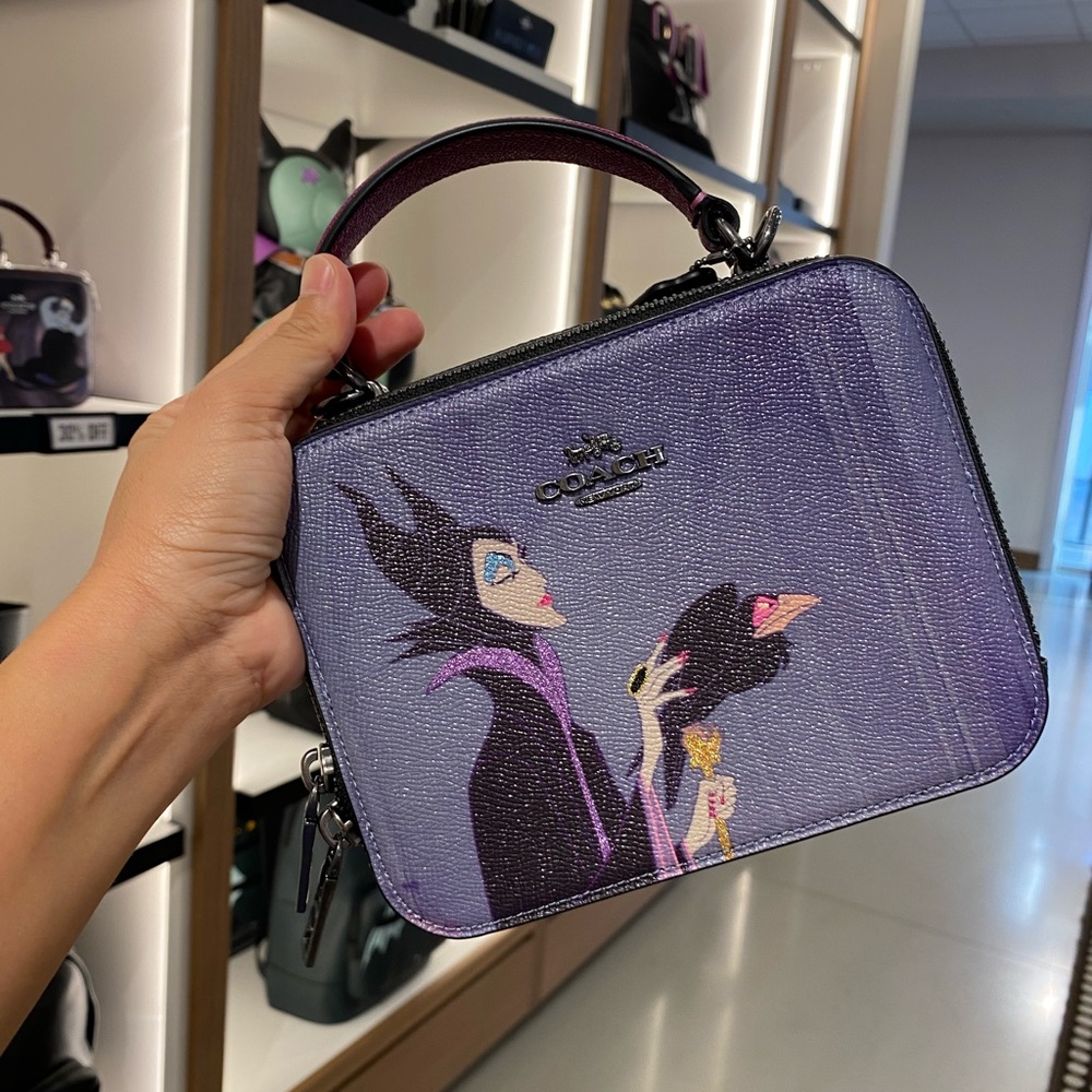 🎀Disney X Coach Box Crossbody With Ursula Motif/Maleficent/Cruella - Picture 3 of 6